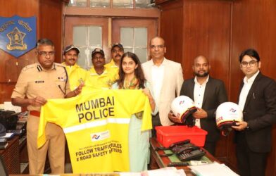 IIFL foundation, Yashlok welfare foundation provide recycled PVC raincoats to Mumbai police