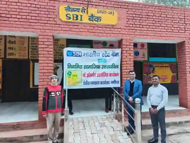 SBI renovates government primary school in Pulwama under CSR initiative